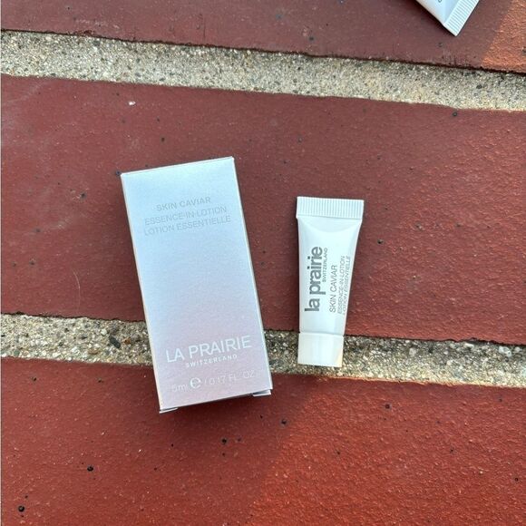 La Prairie Skin Caviar Luxe Cream (0.17 oz.)+Caviar Essence-in-Lotion (0.33 oz.) - Picture 2 of 6